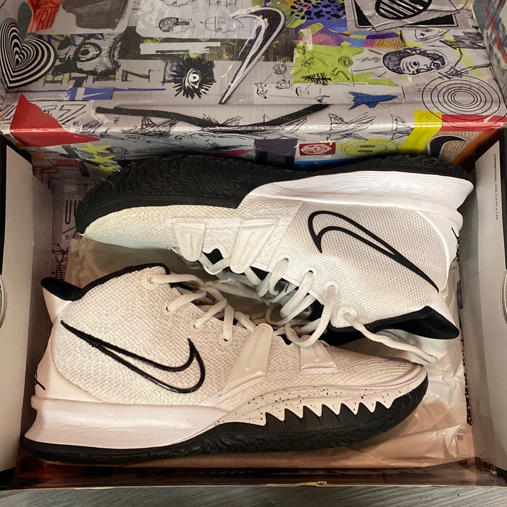 Nike Kyrie 7 TB